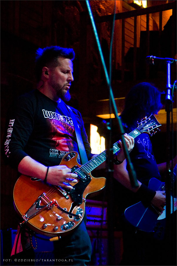 luxtorpeda - lizard king torun