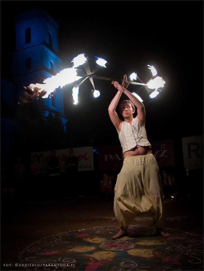 różanystok 2012 fireshow czupakabra