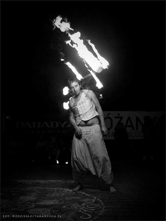 różanystok 2012 fireshow czupakabra