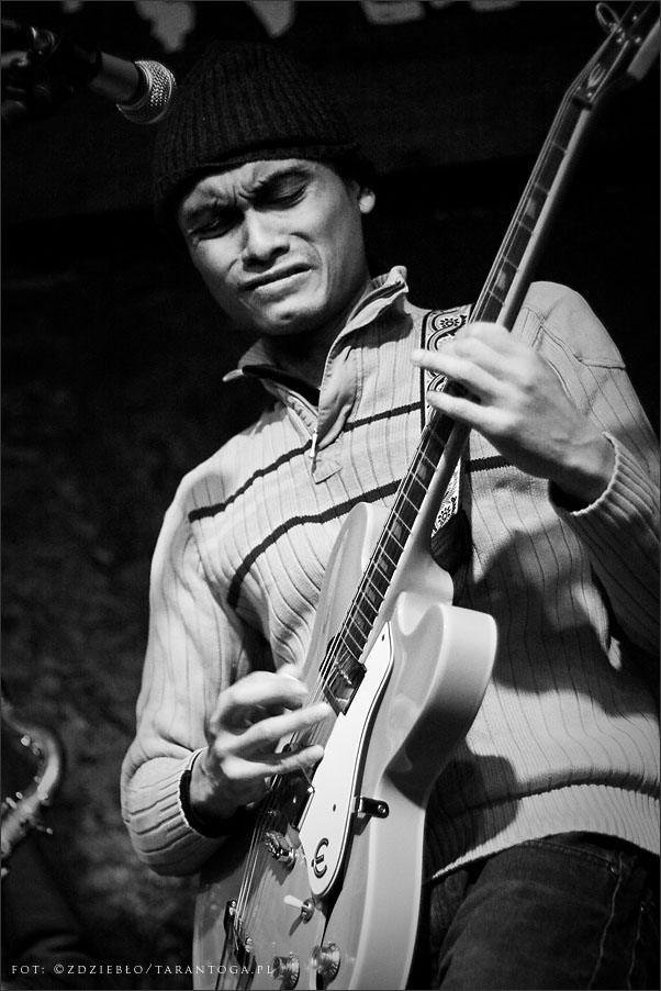 Tomi Simatupang & Zjawy