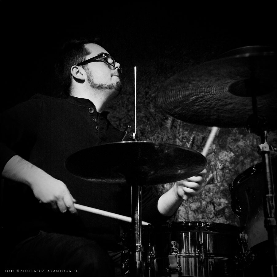Tomi Simatupang & Zjawy
